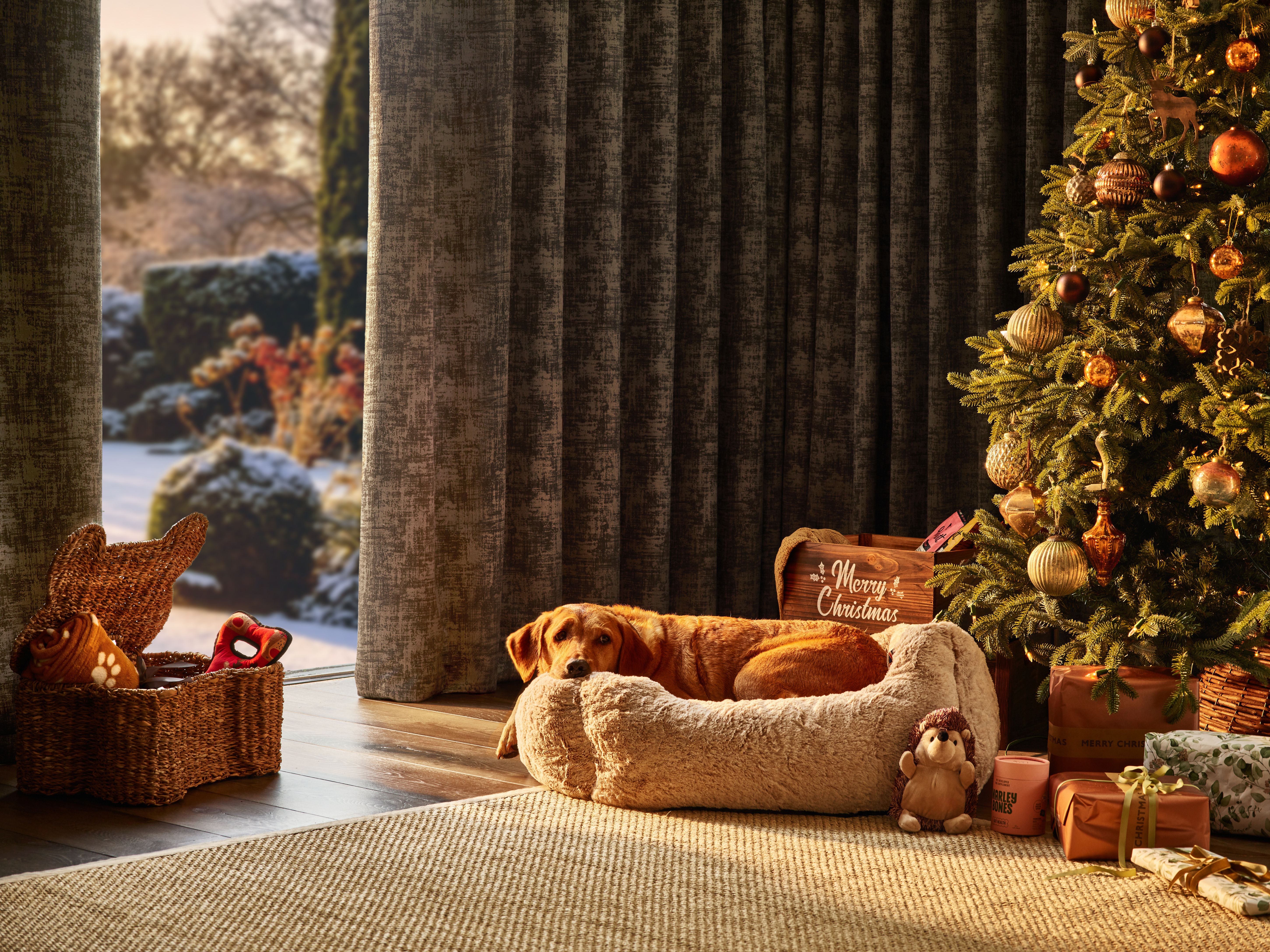 HILLARYS 2025 DUSK CHARCOAL CURTAINS BLACK FRIDAY PET DOG LANDSCAPE (1)